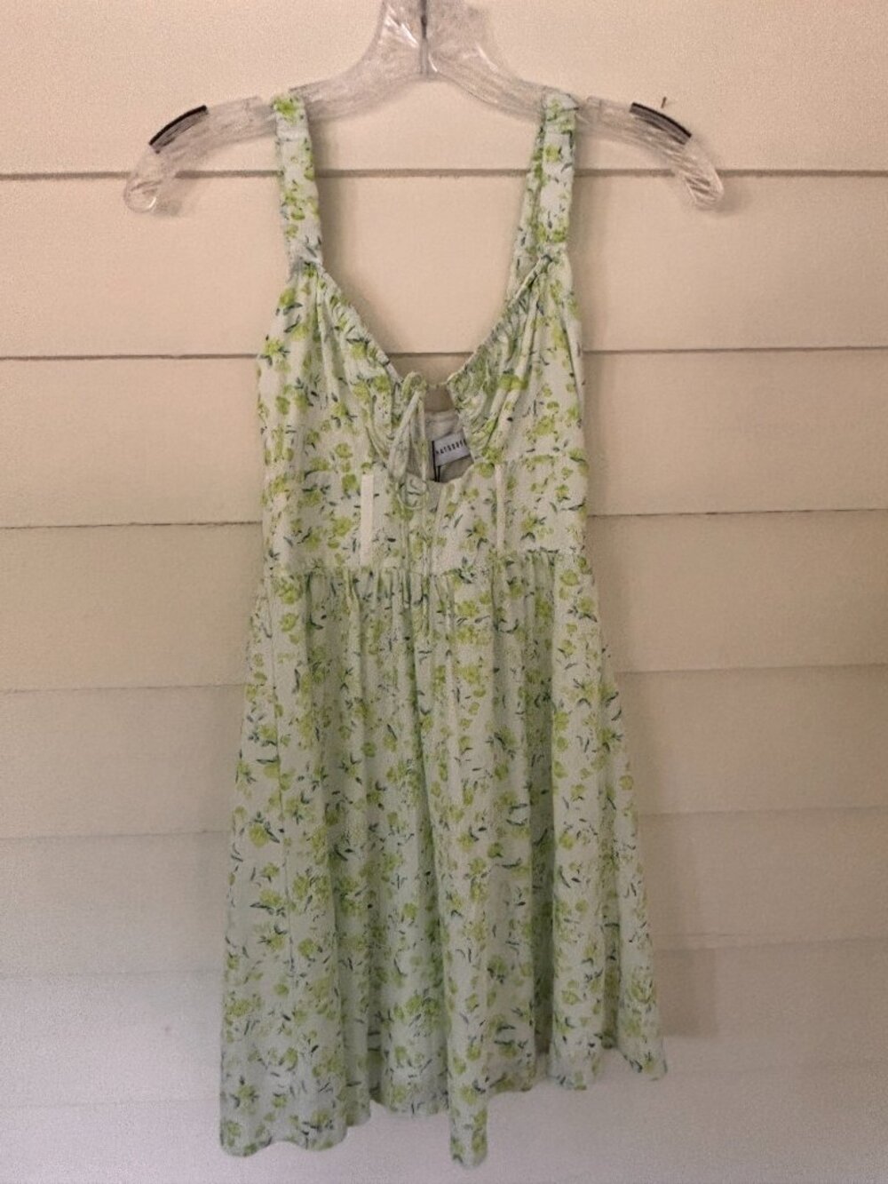 That’s So Fetch Meznin Green Floral Mini Dress NWT XXS AU 4 Cutout Party - Picture 2 of 9